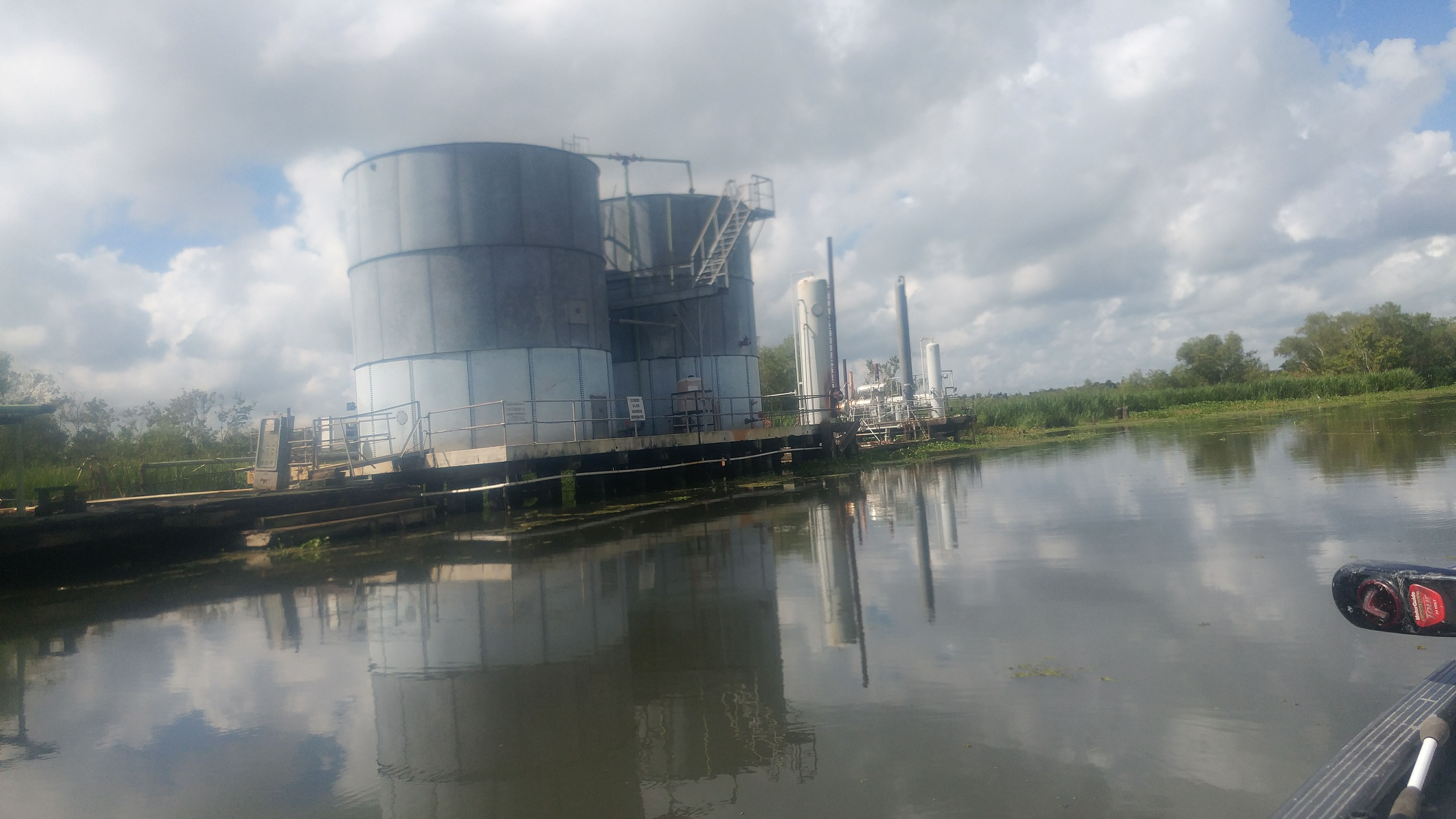 South Louisiana water and structure with changing color and light
